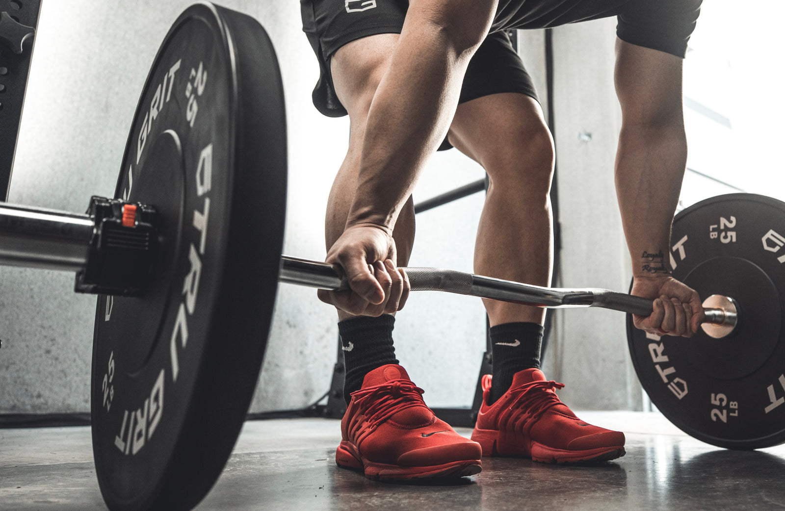 The 7 Best Barbell Leg Exercises for Strength - Steel Supplements