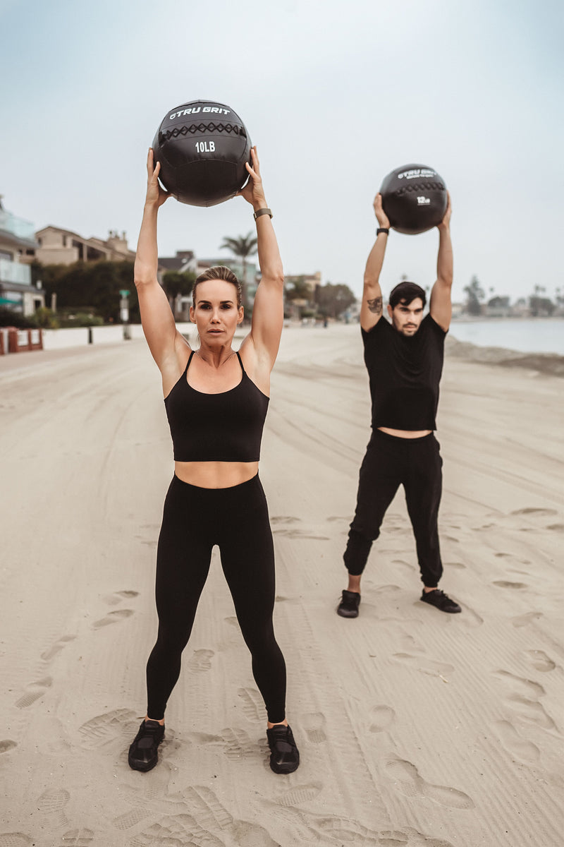 What Size Medicine Ball Should I Use? Tru Grit Fitness