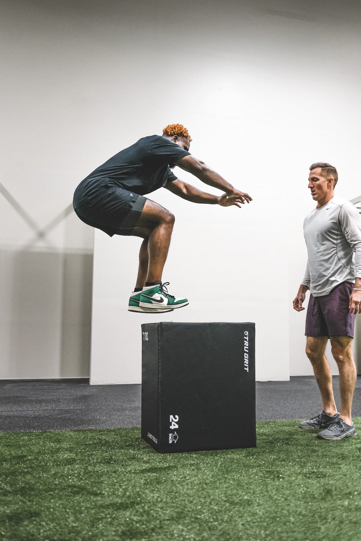 A Beginner's Guide On How To Do Box Jumps 